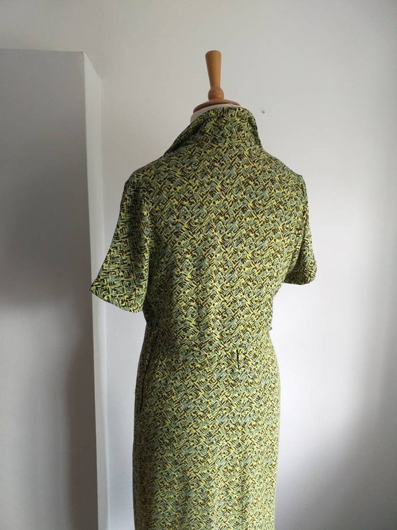 1940s 1950s  Dress Lime Green Geometric Print  39" - image 5