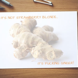 Ce n’est pas fraise blonde, son gingembre| Carte grossière| Carte brute| L’insulte| Carte insultante| Carte d’anniversaire| Ginger| Carte Ginger| Anniversaire ginger| Ginge| baiser