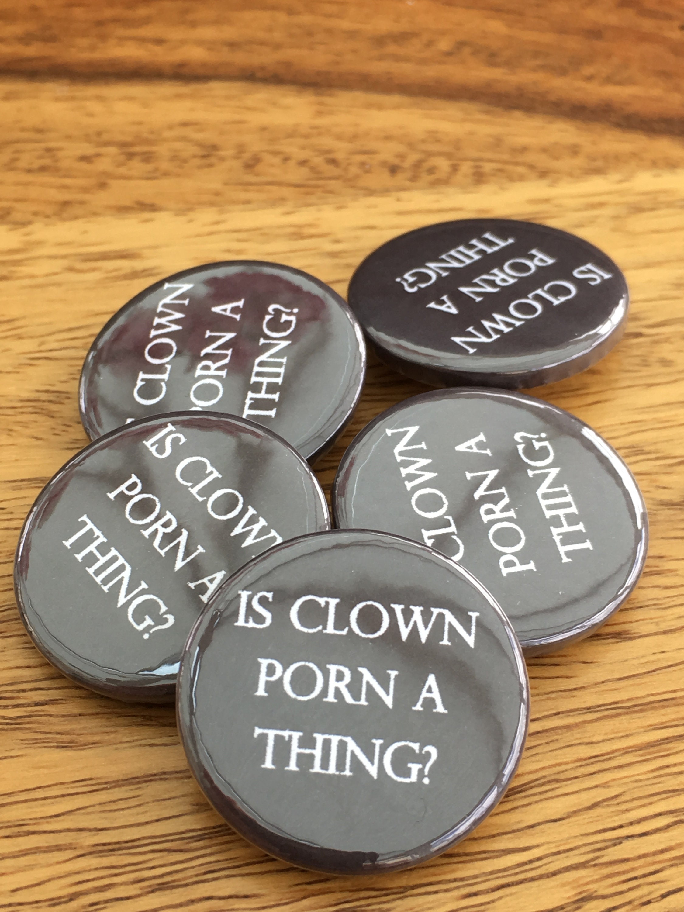 Es la pornografía de payasos una cosa Insignia de pinback de 25 mmInsignia  de 25 mmInsigniaInsignia groseraInsignia divertidaPayasoPornografíaPayaso  porno - Etsy España