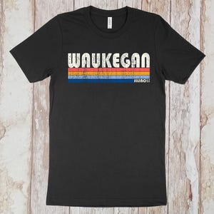 Jetzt im Angebot! Waukegan, Illinois Tshirt, Waukegan IL Shirt, Retro Unisex Tshirt Vintage 70er 80er Jahre Stil T-Shirt