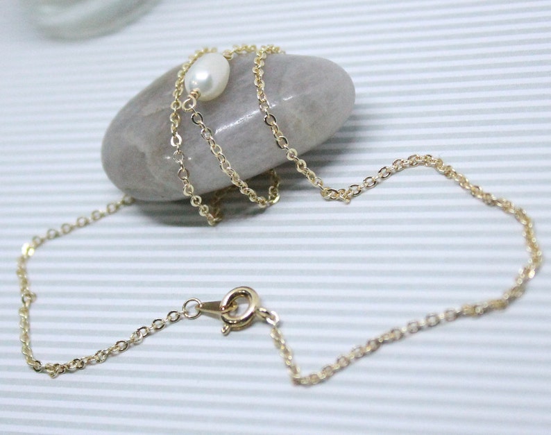 Fresh Water Pearl Necklace image 2