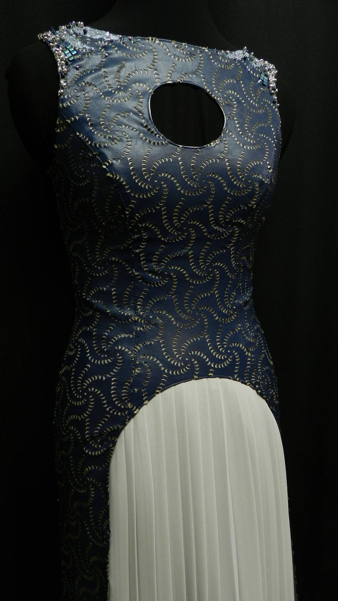 daenerys blue and white dress Made to Measure! Inspired by Daenerys Targaryen's Blue Dress / White  Pleated Skirt Season 4 / Dragon Scale Embroidery, Silk