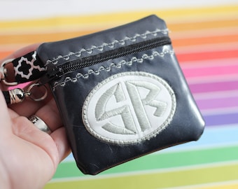 Monogram Oval Zipper Pouch: 4x4 Embroidery Design (Digital Download)