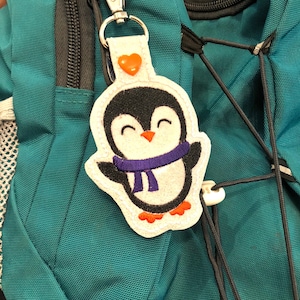 Penguin snap tab -4x4 -Backpack tag embroidery design-ITH key fob tag - trendy embroidery design