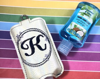 NIEUWE GROOTTE Sterren Monogram Hand Ontsmettingsmiddel Houder Snap Tab Versie in de Hoop Borduurwerk Project 3 oz DT voor 5x7 hoepels Digitale Download