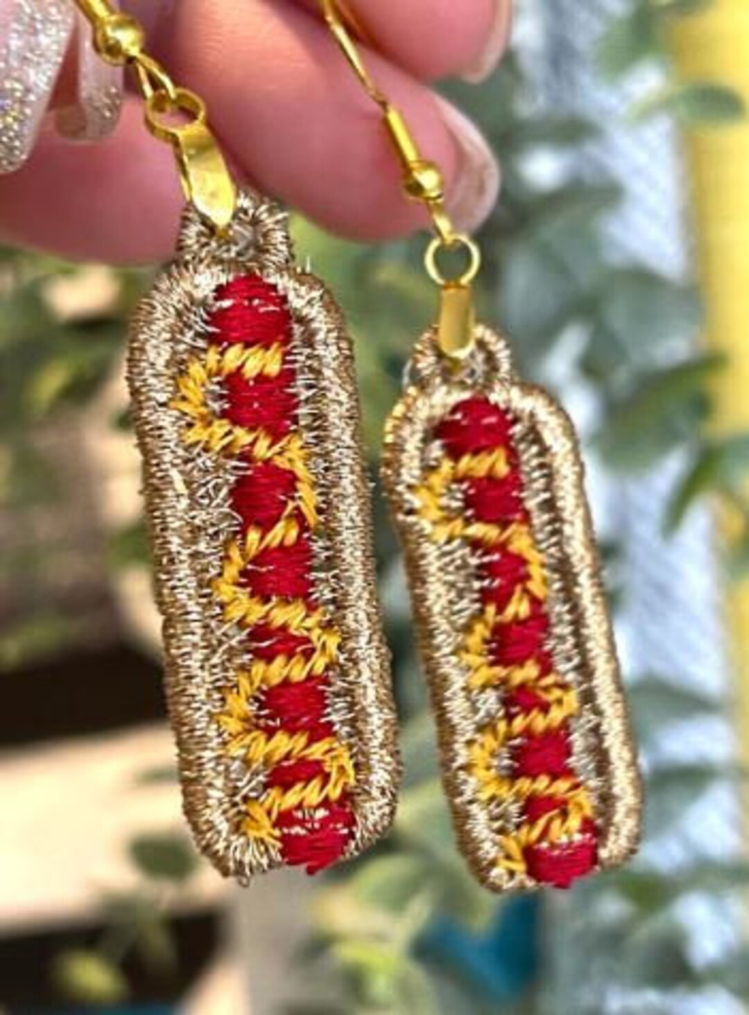 FSL Hot Dog Earrings in the Hoop Freestanding Lace Earrings Machine