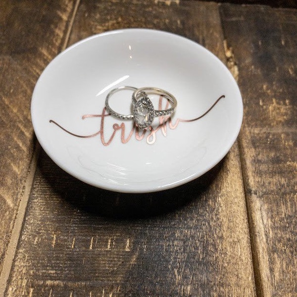 Small gifts for mom, Gifts for daughters, Gifts for her, Wedding ring dish, Personalized Monogram Jewelry Dish, bridesmaid personalized dish