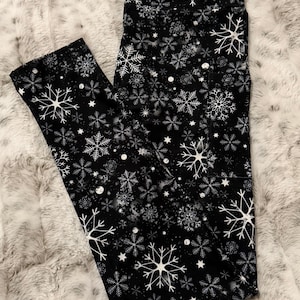 Black Snowflakes Full Length Leggings With Pockets