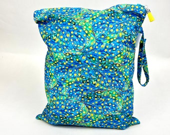 Wet bag, large waterproof reusable bag, breast pump supplies bag, toiletry bag, diaper bag, beach bag, cosmetic bag, shower gift, travel bag