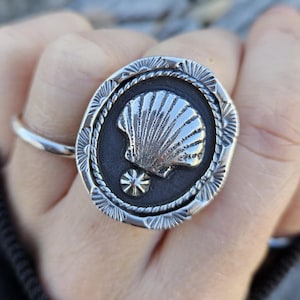 SIZE 6.25-6.5 Sterling Silver Shell Ring