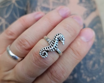 SIZE 5.25 Seahorse ring