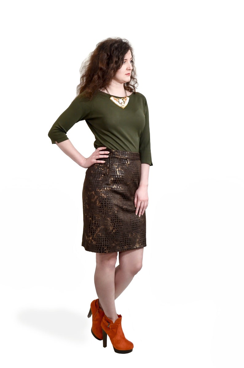 tight business skirt