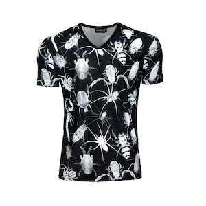 Men's Mono X-Ray Vision Creepy Crawlers Tarantula Spiders Scorpion Beetle Alternative Printed V-Neck T Shirt