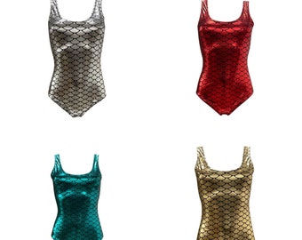 Metallico lucido multiscala di pesce Sirena Foil Argento Oro Rosso Verde Costume da bagno Costume da bagno Body Urban Retro Fashion Festival