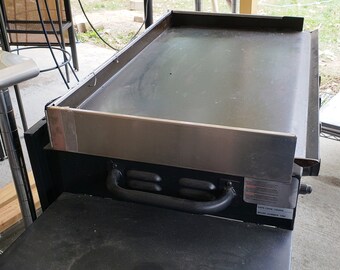 Wind Guard For Blackstone 36 Inch Griddle, Blackstone Griddle Accessories For Outdoor Barbecue, Magnetic Stainless Steel Wind Screen, Compatible With Rear Grease Cup