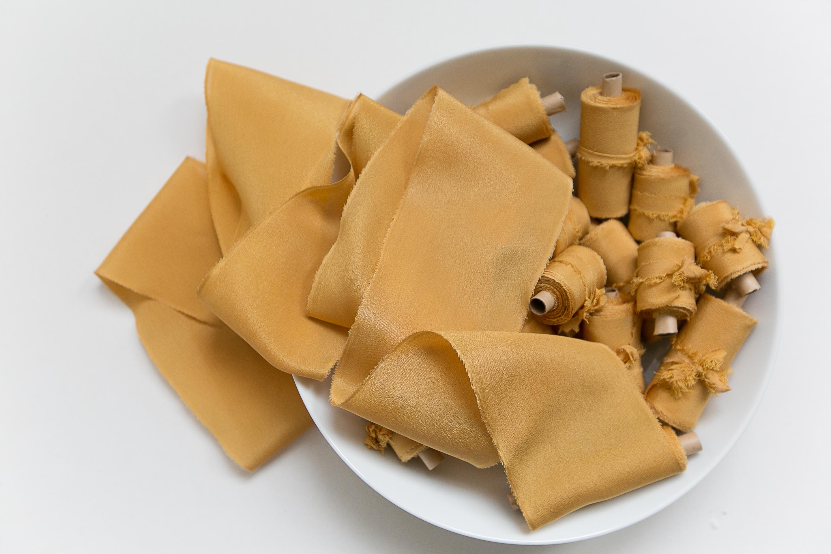 Ruban de soie, ruban de soie teint à la main moutarde, rubans de soie, rubans de soie teints à la main, ruban de soie 100 % pure, ruban de bouquet de