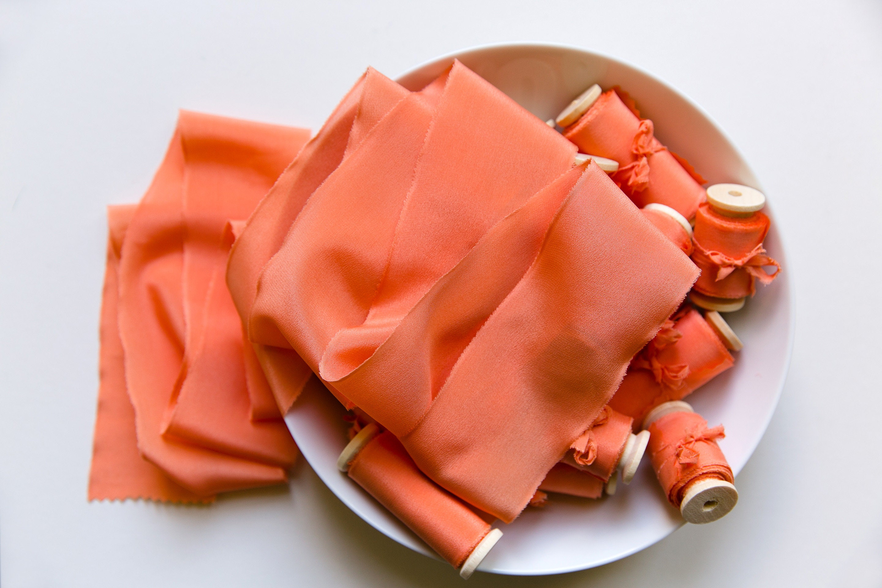 Ruban de soie, ruban de soie teint à la main orange vif, rubans de soie, rubans de soie teints à la main, ruban de soie 100 % pure, ruban de mariage