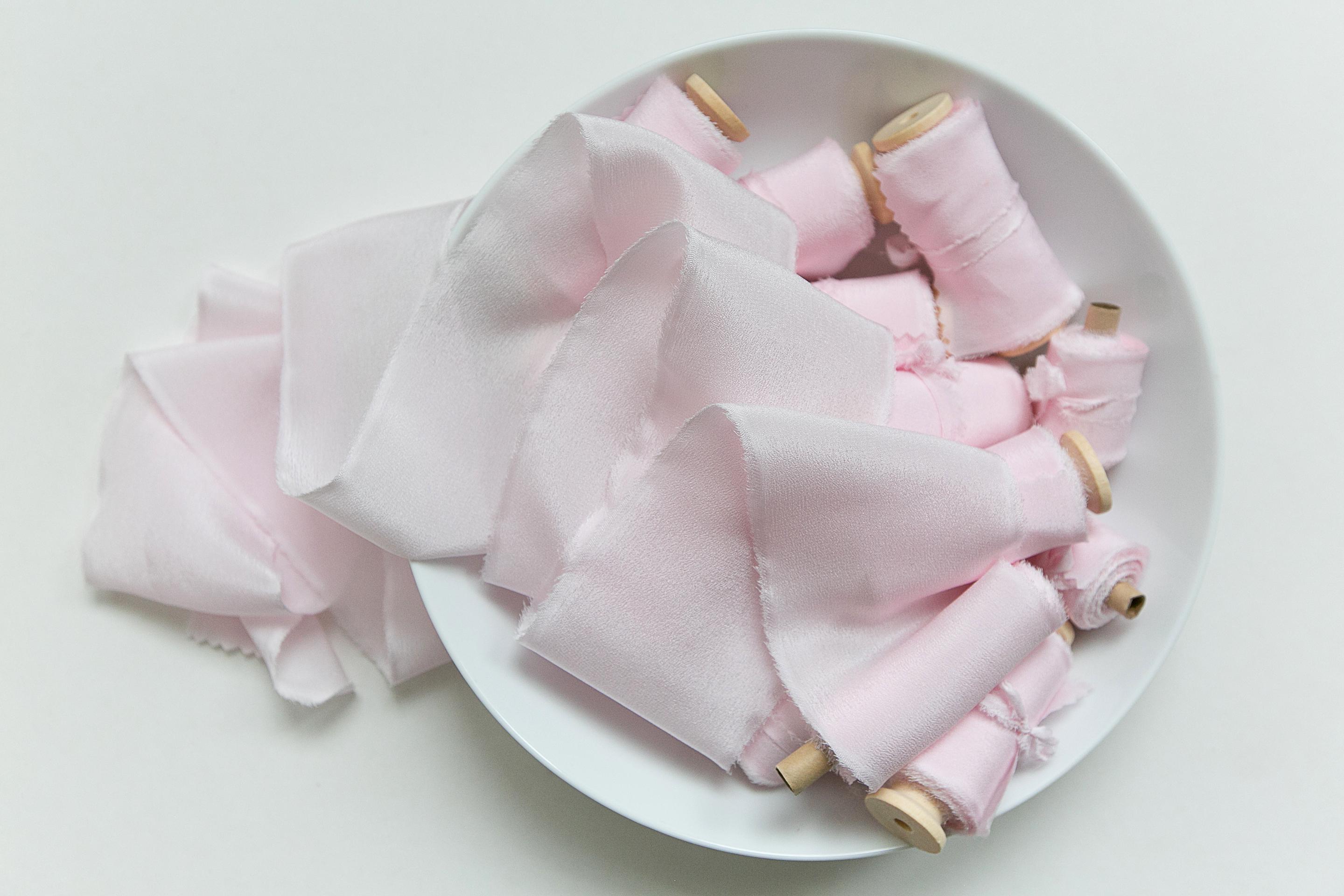 Ruban de soie, ruban de soie rose bébé teint à la main, rubans de soie, rubans de soie teints à la main, ruban de soie 100 % pure, ruban de bouquet de
