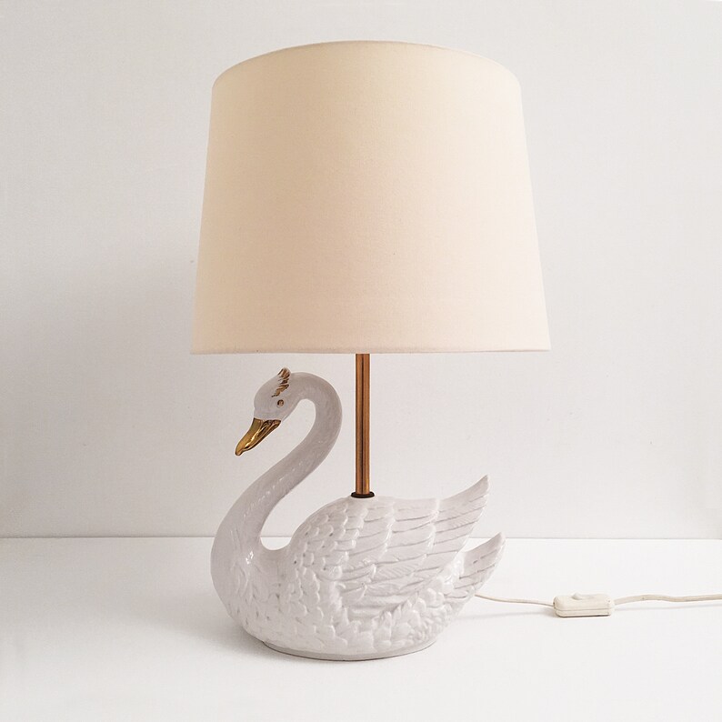 swan table lamp
