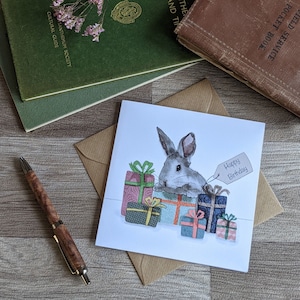 Carte d'anniversaire lapin - Cadeaux