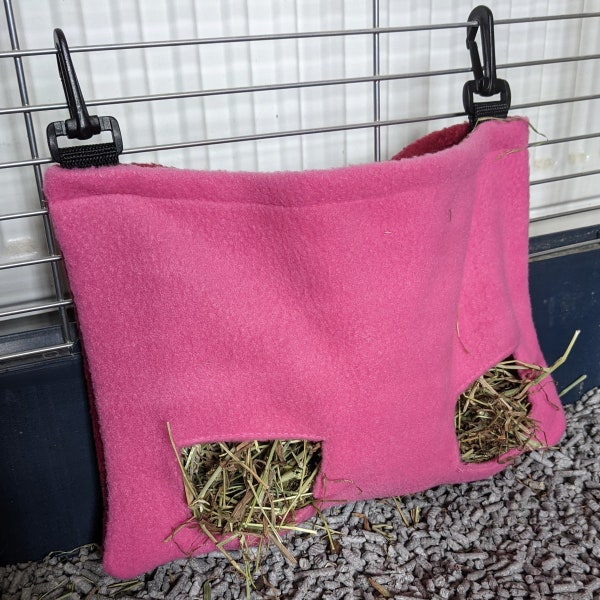 Rabbit Hay Feeder [Clip-on design, pink]