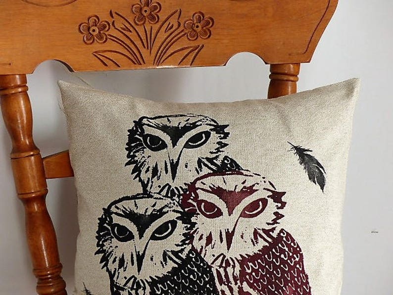 Housse de coussin Hiboux en lin Linen Owl Cushion s\u00e9rigraphi\u00e9 \u00e0 la main hand made