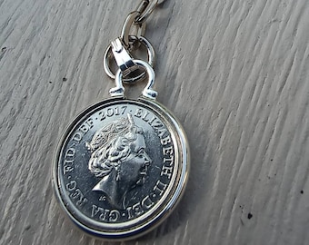 2017 British Queen Elizabeth III 5 pence coin key ring