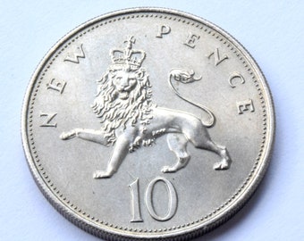 1968 Queen Elizabeth II Large 10 Ten New Pence Coin