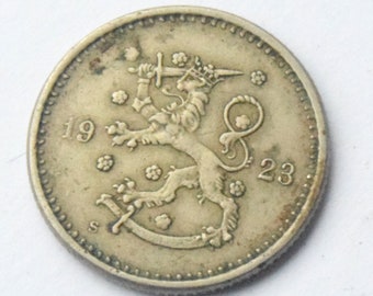 1923 Finland 50 Pennia Copper-nickel Coin - Rampant Lion with Sword on Sabre
