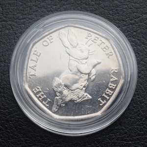 Moneda de 50 peniques de Peter Rabbit BU de 2017, brillante sin circular, de Beatrix Potter
