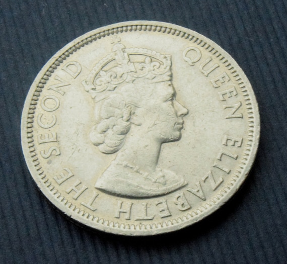 プラチナ ジュビリー 1オンス銀貨 エリザベス女王没年 2022年 70周年 1