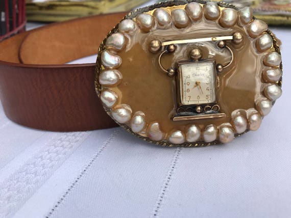 unusual belt buckles