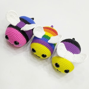 Crochet Pride Bee Plush: LGBTQ Flags, Bisexual & Nonbinary