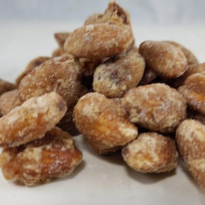 Praline Sugar Frosted Almonds, 4.0 oz.