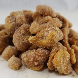 Praline Sugar Frosted Cashews, 4.0 oz.