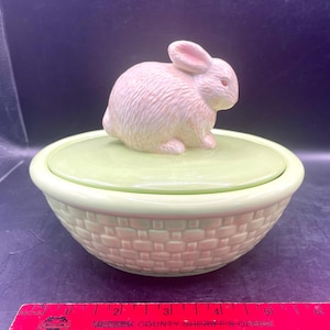 Hallmark Green Ceramic Basket Candy Dish Box Bunny Rabbit on Lid
