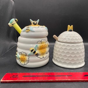 Beehive Honey Pot with Dipper ~ Bees Bee Hive & A Smaller Honey Pot  (2)