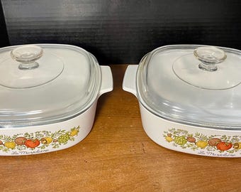 2 Vtg Corning Ware A-8-B Spice of Life L'ECHALOTE 8" x 8" x 2" w/Pyrex Lids 2 Qt