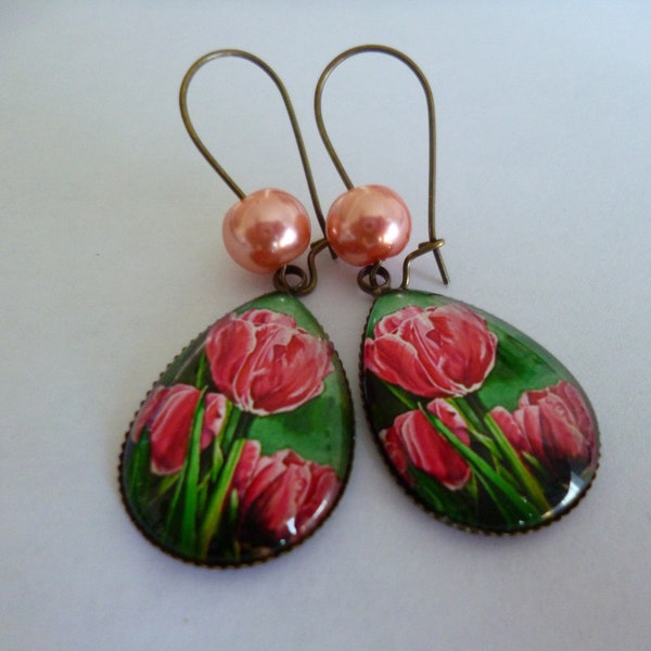 boucles d'oreilles bronze crochets perles larmes cabochon tulipes roses 18*25mm