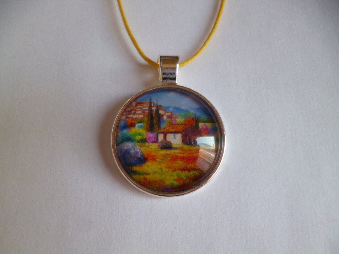 Collier Bronze Avec Pendentif Cabochon En Camée Acrylique - Marque Le Serpent Rouge, Neuf