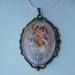 Grande Broche épingle Bronze – Motif Femme Romantique – 30x40mm