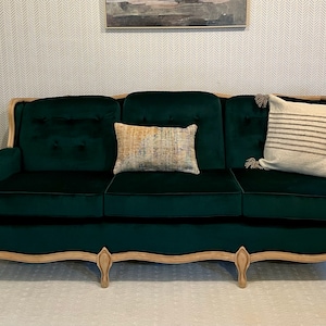Fully Restored Vintage Early American Couch