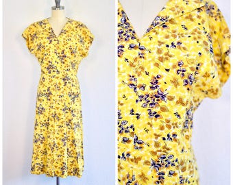 Vintage 1950s Yellow Cotton Day Dress with Floral Print *M/L*