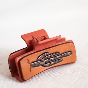 Grampos de cabelo de couro trabalhado