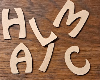 Lettres en Bois MDF Brut ou Blanc ou Noir. hauteur 5 cm.