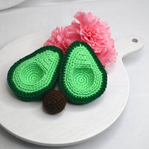 crochet food, play kitchen, crochet avocado