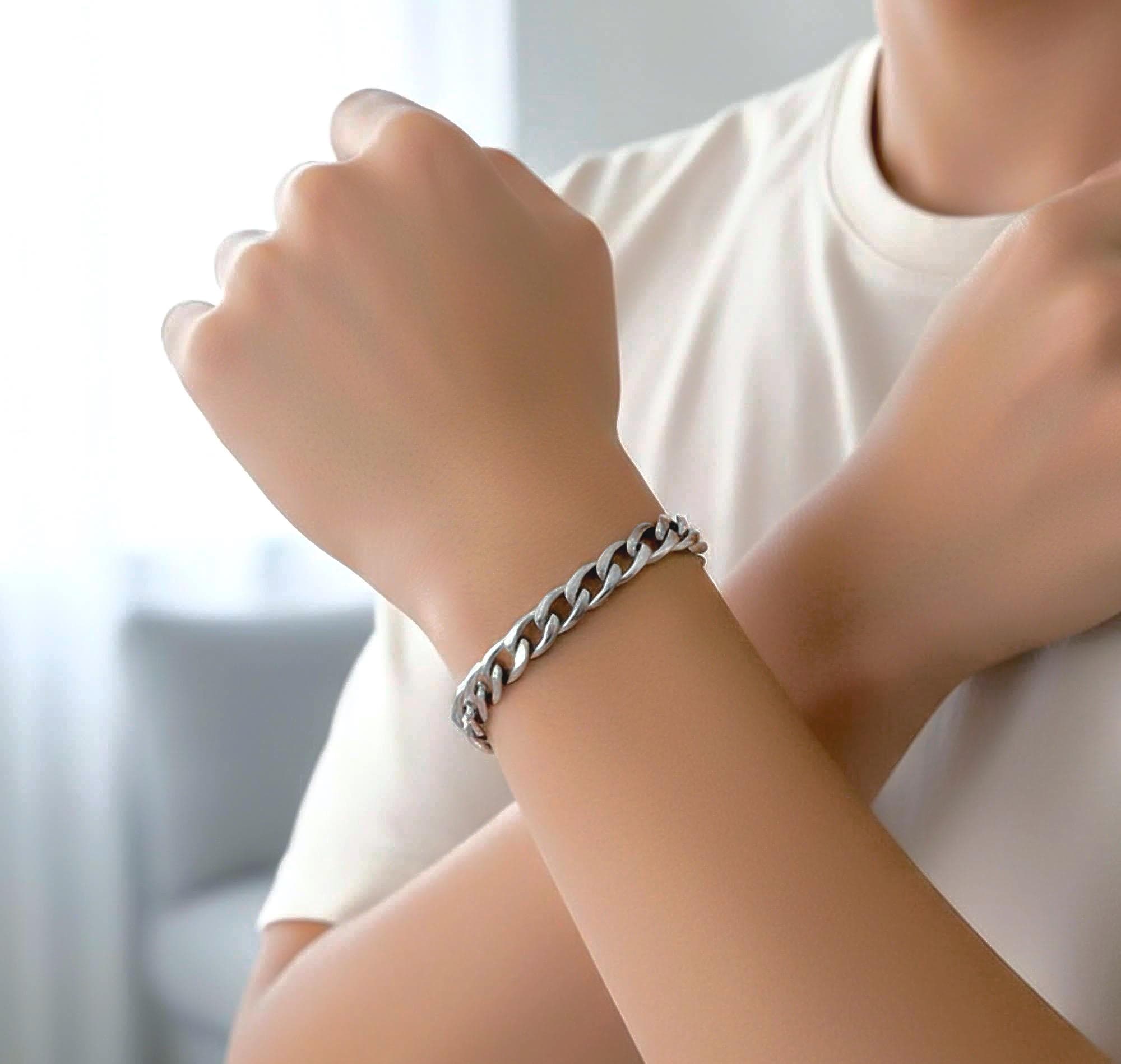 Bracciale Regolabile Donna Con Charms A Cuore – Acciaio Inox Con Incisione Regalo