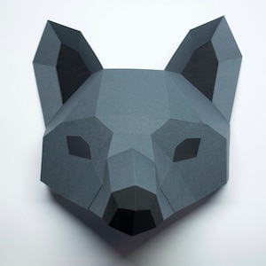 Papercraft Wolf Half Mask Animal 3D Low Poly Paper Sculpture DIY gift Wall Trophy for home pepakura pattern template paper Animal Half Mask