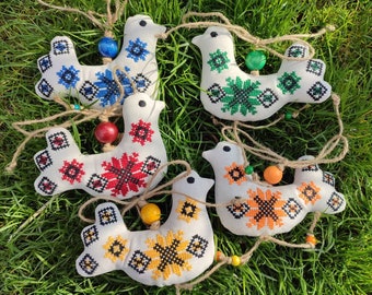 Machine embroidery file, Embroidery Designs, cross stitch, Ukrainian embroidery Ukraine, A toy in a hoop, embroidered bird embroidered decor