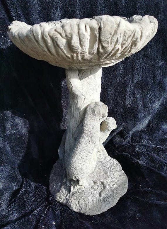 1 SQUIRREL BIRD BATH